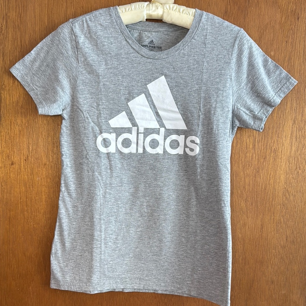 Adidas Gray and White Short Sleeve Tee Sz S